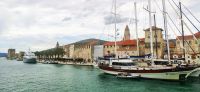 5-13 Trogir, Riva