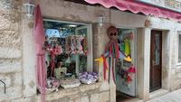 282 Istrien, Porec, Spielzeug-Schneiderin