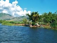 Bootsfahrt auf der Neretva