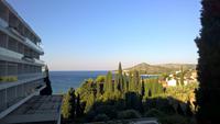 BLick aus dem Hotelzimmer aufs Meer