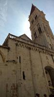 Die KAthedrale des heiligen Laurentius in voller Größe