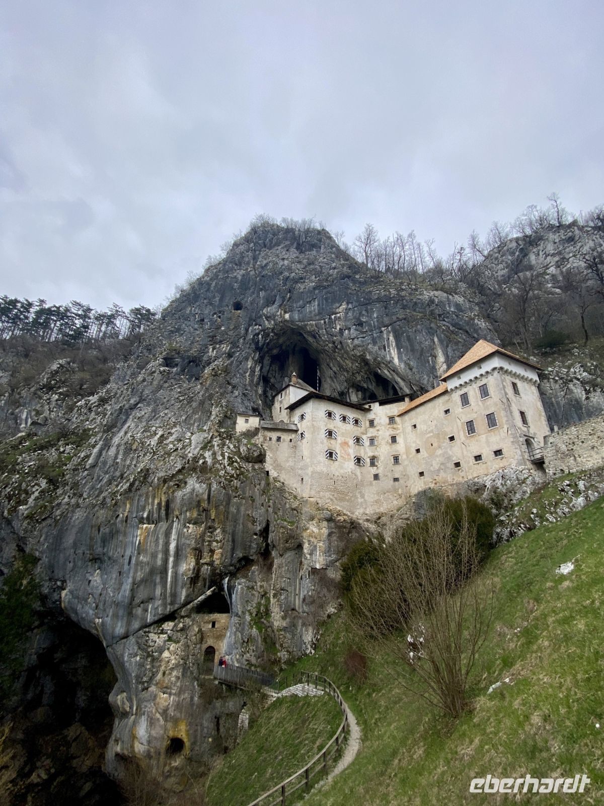 Tag 6 - Höhlenburg Predjama