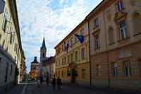 033 Zagreb