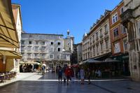068 Split, Marktplatz mit Eisernem Tor