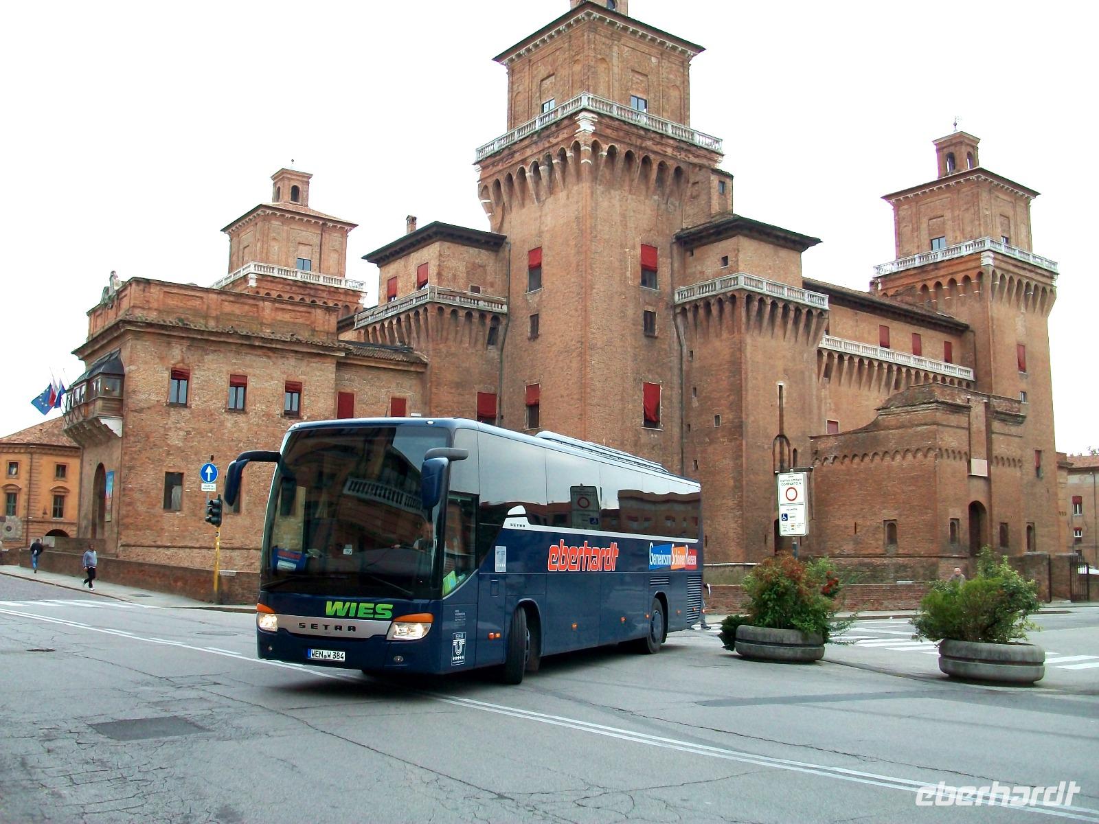 Unser Reisebus in Ferrara 