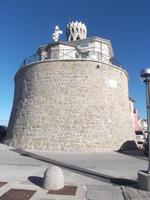 Piran, alter Wellenbrecher vor dem Leuchtturm