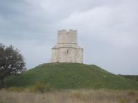 Schwurhügel mit Nikolauskirche bei Nin 