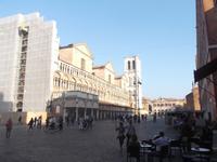 Ferrara, Dom mit Händler-Loggien
