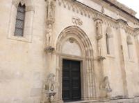 Details am Nebeneingang der Kathedrale