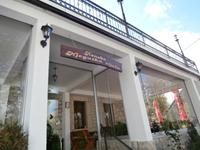 Schinken und Käse in Njegusi als Verkostung