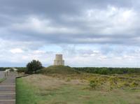 noch eine alte Kirche vor den Toren von Nin