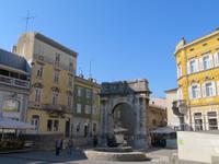 römisches Tor in Pula