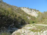 Kletterfelsen am Mirna-Flusstal