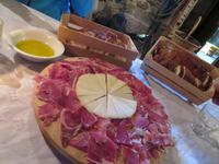 Lokale Köstlichkeiten aus eigener Produktion