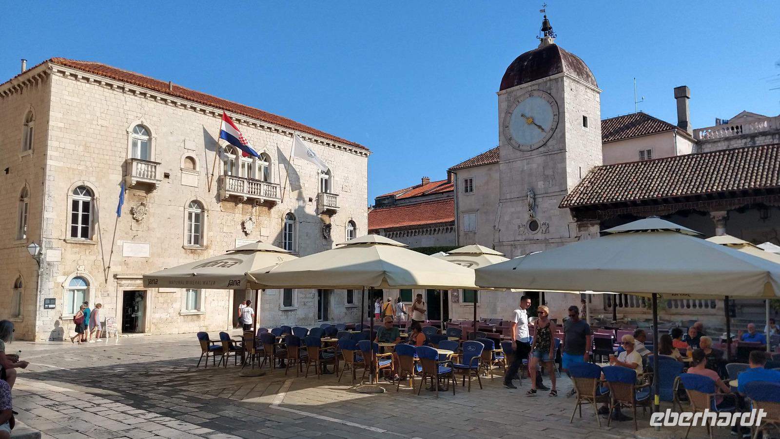 143 Trogir, Rathaus mit Uhrturm