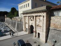 das alte Stadttor in Zadar