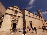 Eingang zum Franziskanerkloster in Dubrovnik