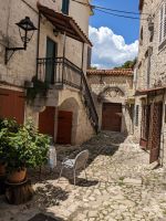 typischer Hof eines alten Palastes und Drehort eines der Winnetou-Filme