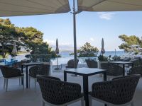 Nachmittags entspannt am Pool oder im Meer baden...