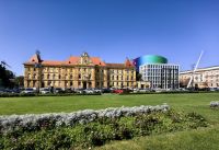 Modern und alt nebeneinander in Zagreb