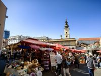 Viele Händler sind heute auf dem Markt von Zagreb