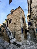 In Trogirs Altstadt unterwegs