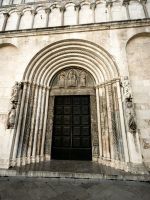 Eingang der Kathedrale von Zadar