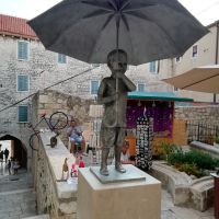 Er hat uns vor Regen bewahrt