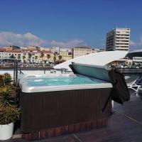 Der Pool ist eröffnet