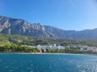 Schiffsausflug ab Makarska zur Insel Hvar/Blick auf Hotel Alga/Tucepi/Kroatien