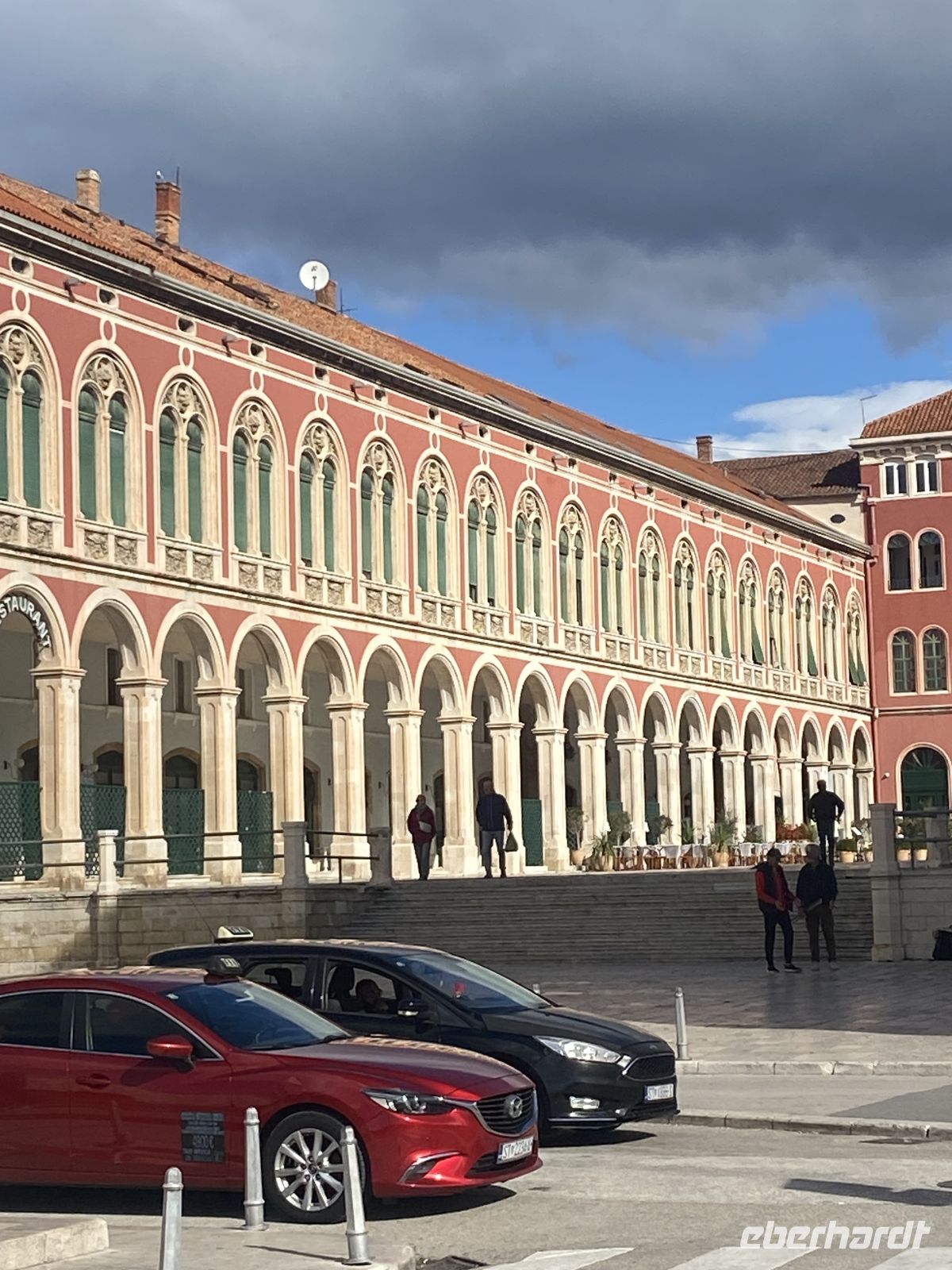 Platz der Republik, Split