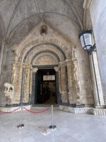 Radovan Portal Haupteingang zur Kathedrale 