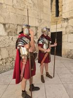 Sybolische Palastwache in Split &ndash; &copy; Jürgen Müller (Eberhardt TRAVEL)