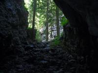 Höllentor im Park Golumbinjak