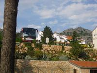 Unser Bus am Hotel Vicko