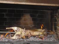 Eine Ziege am Spieß