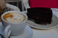 039 Zagreb, Sachartorte und Kaffee