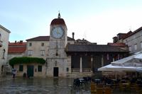 214 Trogir, Uhrturm und Stadtloggia