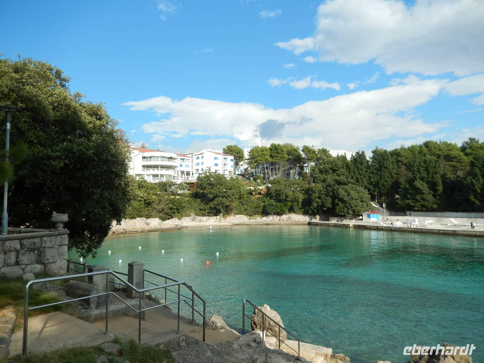 Bucht mit Blick zum Hotel