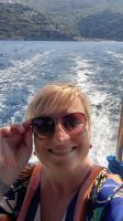 Singlereise Kroatien - Reisebegleiterin Franzi während der Rückfahrt zur Insel Krk