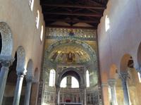in der Basilika