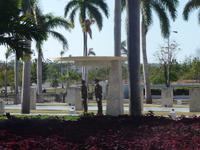 Wachabloese von Jose Marti¨s Grab