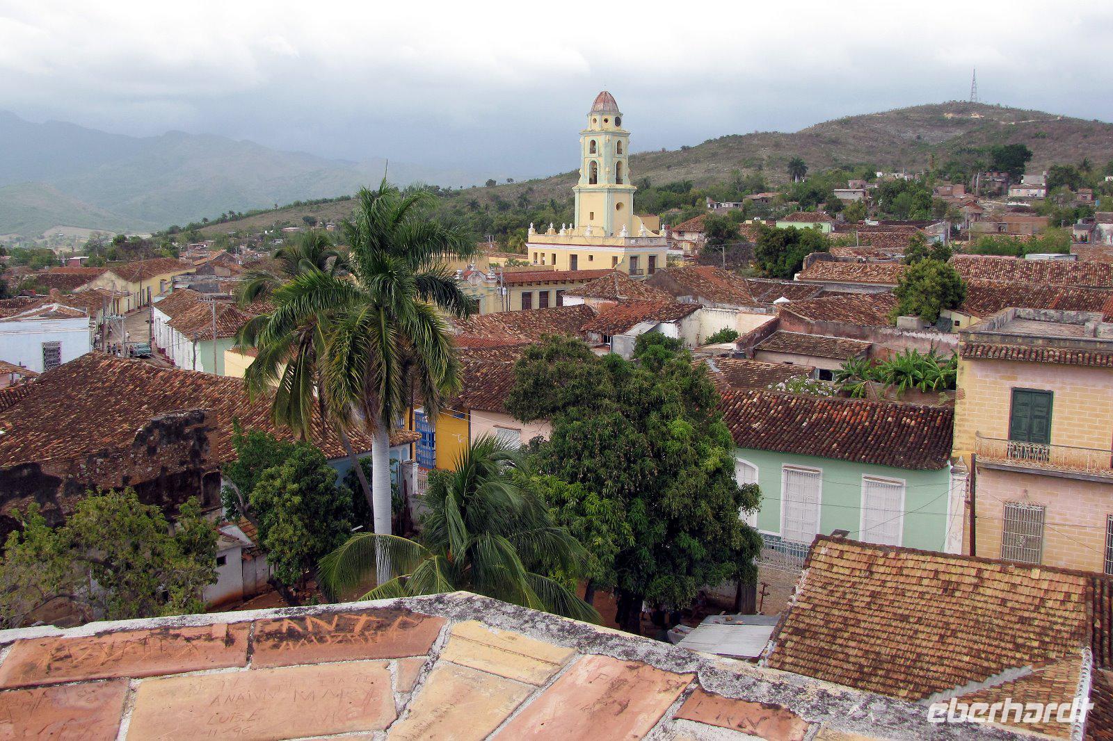 Blick über die Dächer von Trinidad