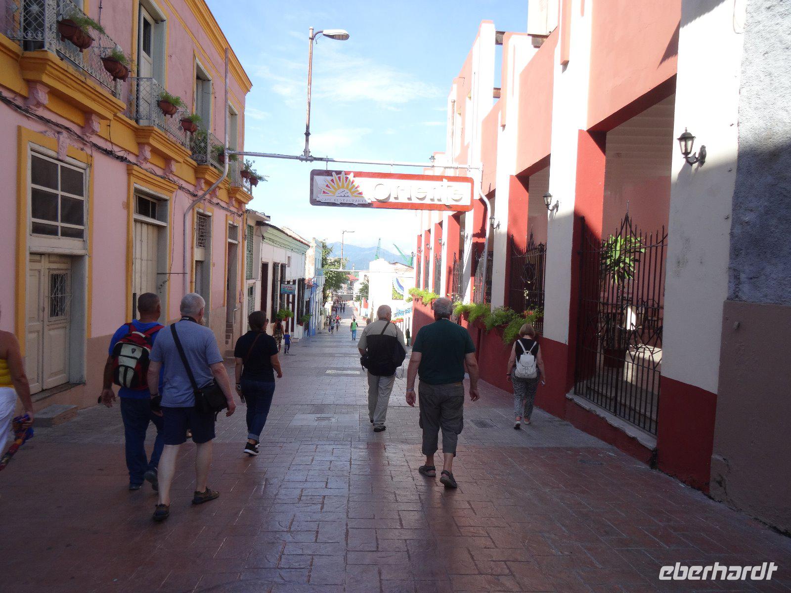 Erster Spaziergang in Santiagos Straßen