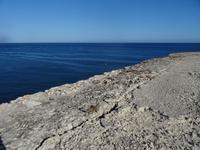 Tiefblau ist das Meer vor Havannas Küste