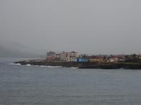 Die Bucht von Baracoa im Nebel