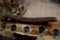 Fassdaube und Kaffeeschälchen