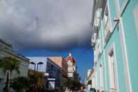 Wolkenspiel über Cienfuegos