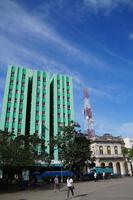 Stadtzentrum Santa Clara: In der Fassade dieses Hotels noch die EInschusslöcher vom Kampf um Santa Clara Ende 1958