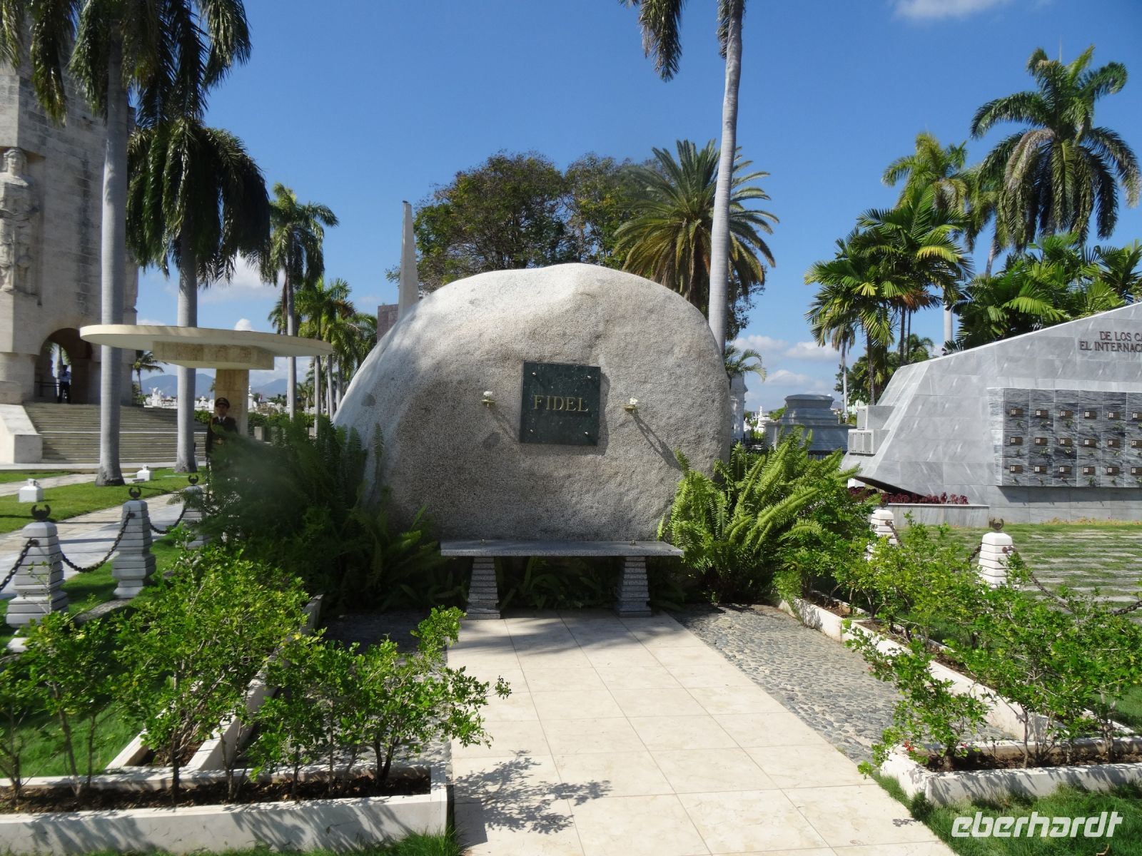 Fidels Grab in Santiago de Cuba